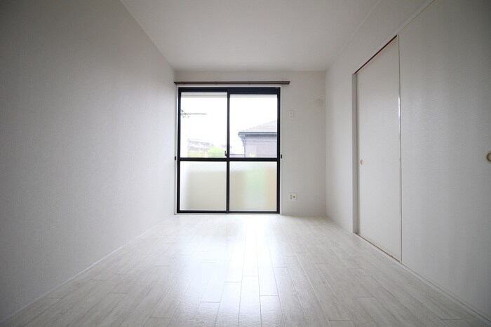 物件内観写真8　(居室)