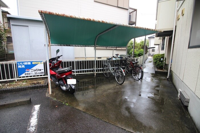 物件外観写真6　(駐輪場)