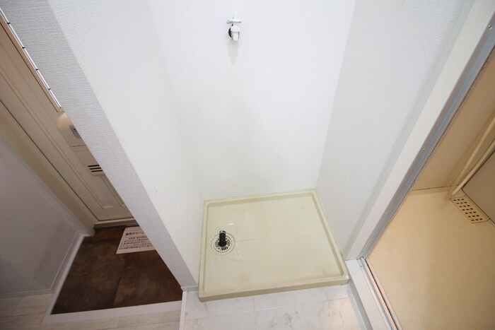 物件内観写真22　(洗濯機置場)