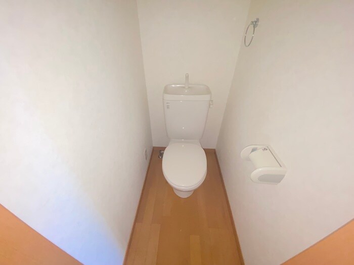 物件内観写真12　(トイレ)