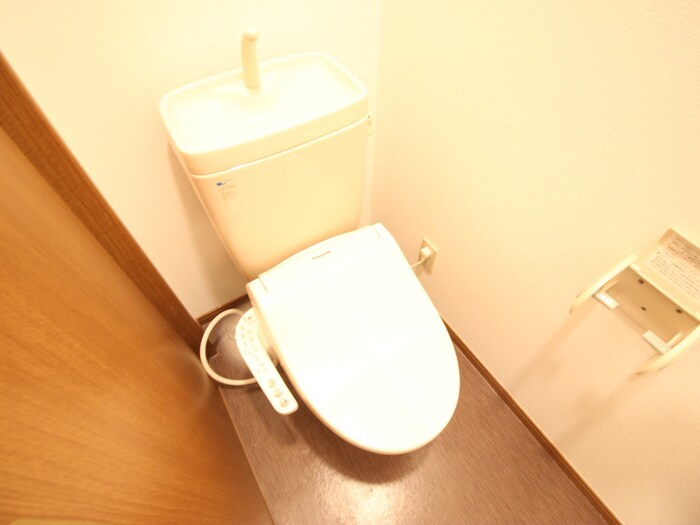 物件内観写真9　(トイレ)