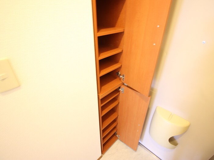 物件内観写真18　(靴箱)