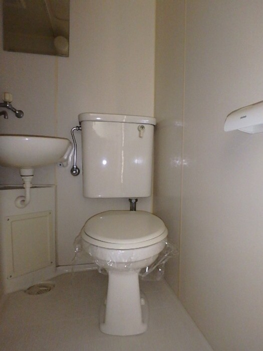 物件内観写真11　(トイレ)