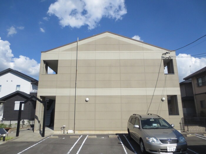 物件外観写真6　(駐車場)