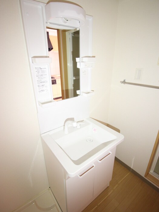 物件内観写真13　(洗面)