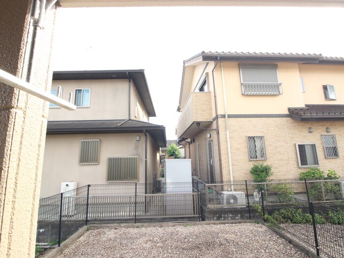 物件内観写真16　(室内からの展望)