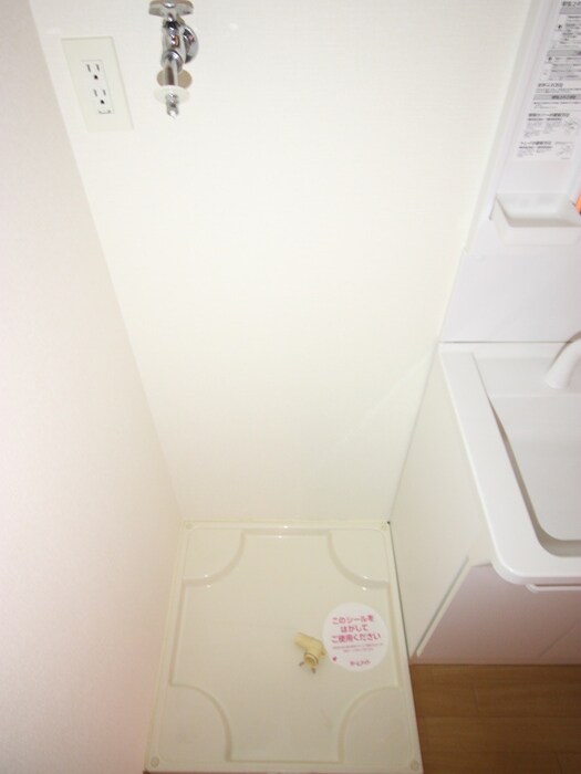 物件内観写真22　(洗濯機置場)