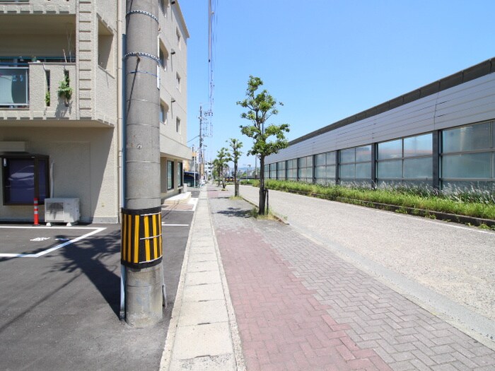 物件外観写真3　(周辺環境)