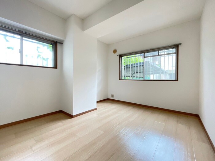 物件内観写真18　(居室)