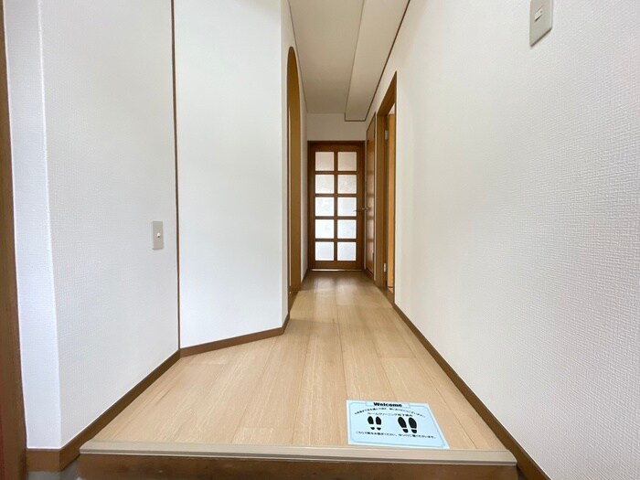 物件内観写真20　(廊下)