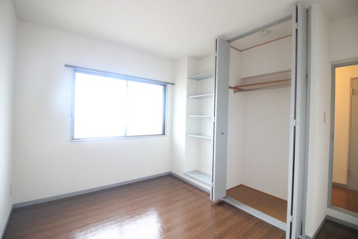 物件内観写真10　(収納)