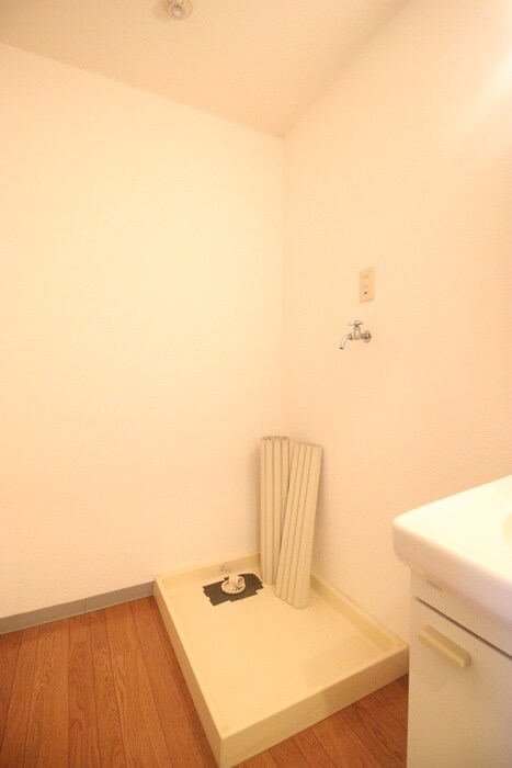 物件内観写真20　(洗濯機置場)