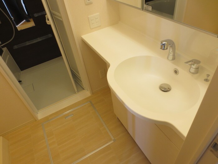 物件内観写真12　(洗面)