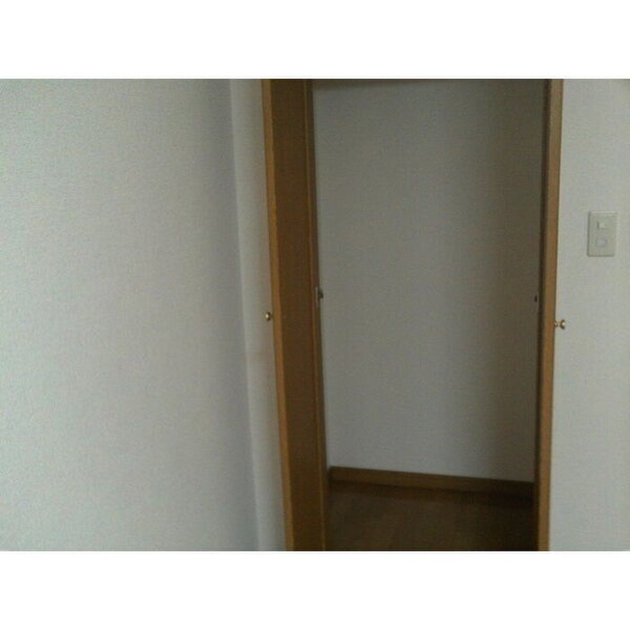 物件内観写真8　(収納)