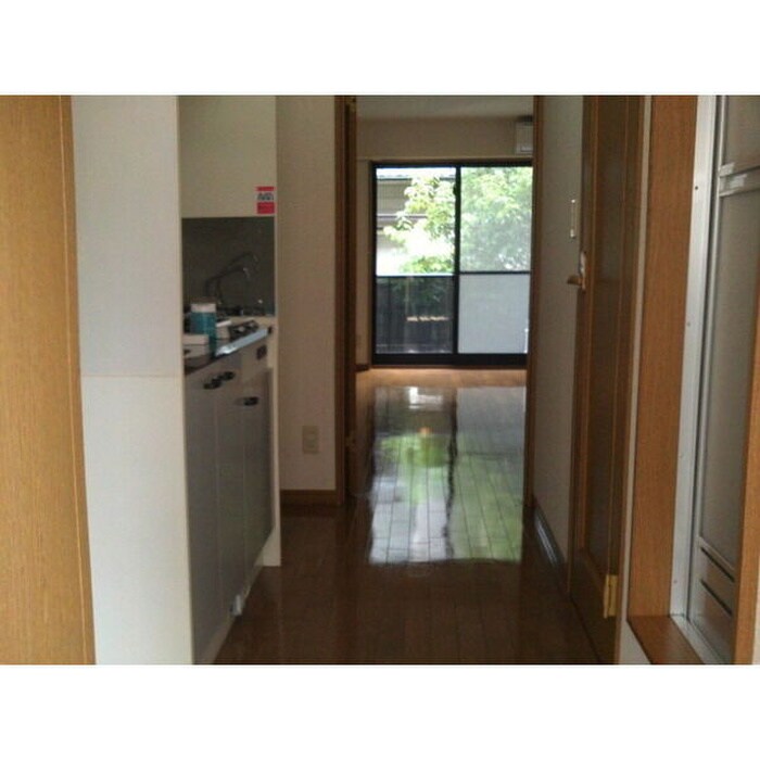 物件内観写真11　(廊下)