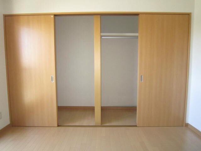 物件内観写真9　(収納)