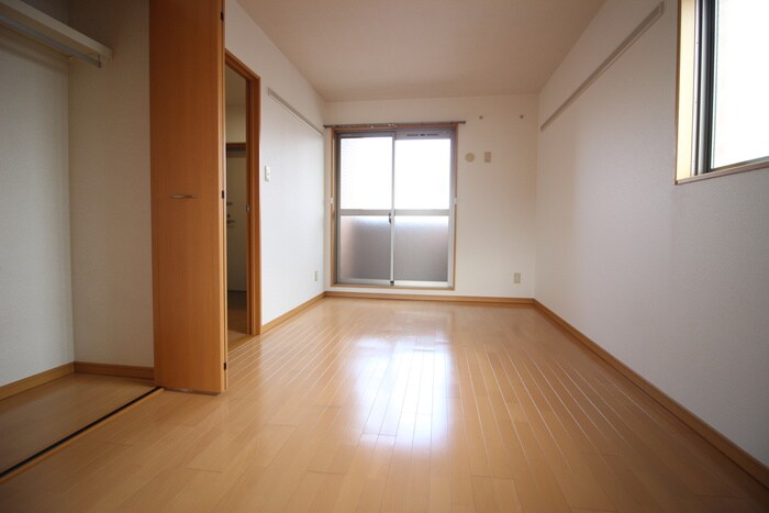 物件内観写真18　(居室)