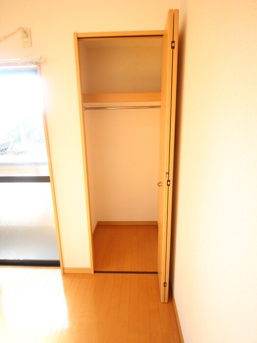 物件内観写真12　(収納)