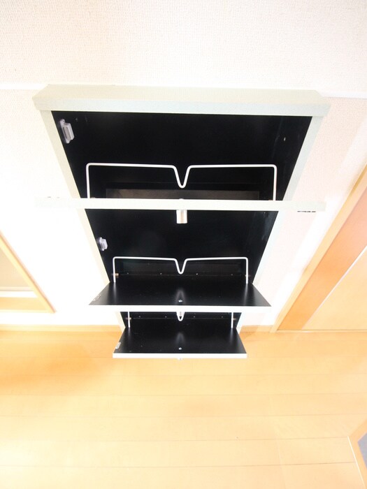 物件内観写真14　(靴箱)