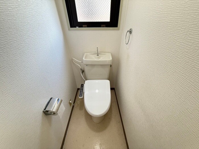 物件内観写真13　(トイレ)