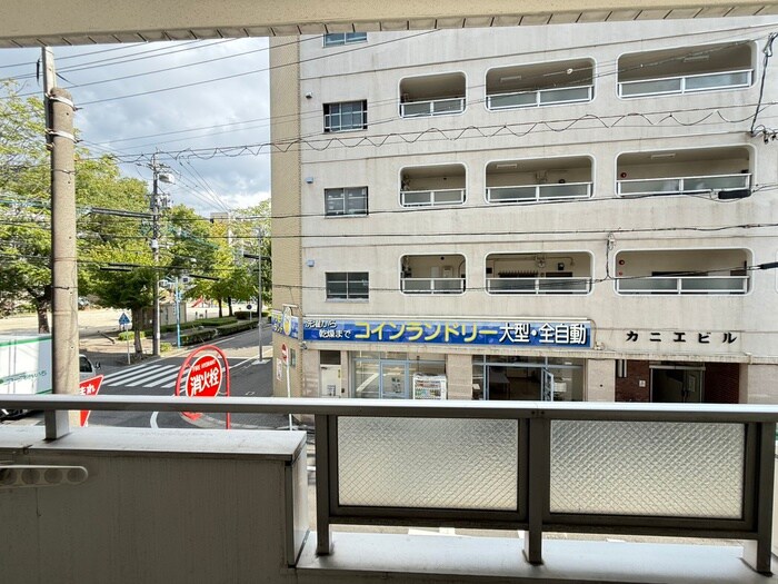 物件内観写真17　(室内からの展望)