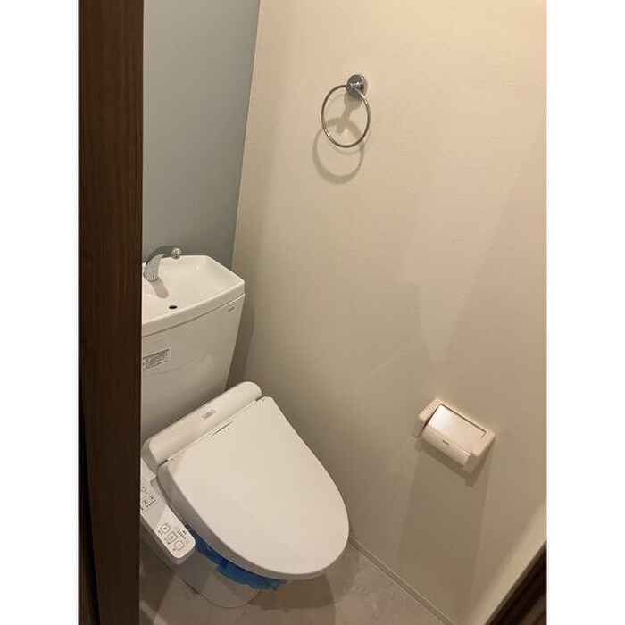 物件内観写真9　(トイレ)