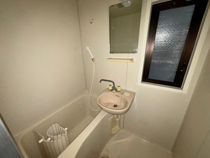 物件内観写真12　(バス／シャワールーム等)