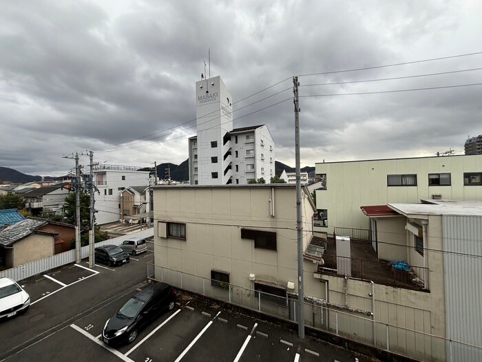 物件内観写真16　(室内からの展望)