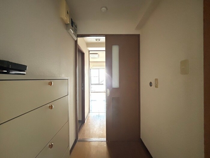 物件内観写真20　(廊下)