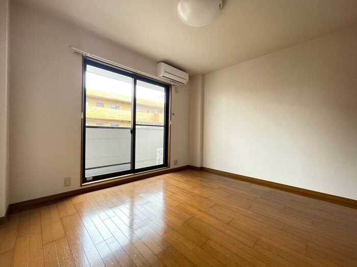 物件内観写真22　(居室)