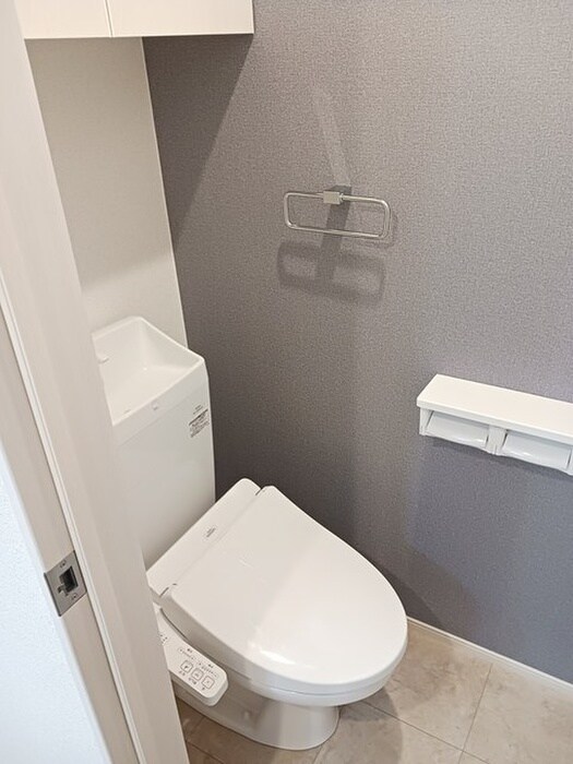 物件内観写真14　(トイレ)