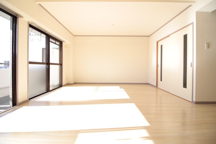 物件内観写真8　(居室)