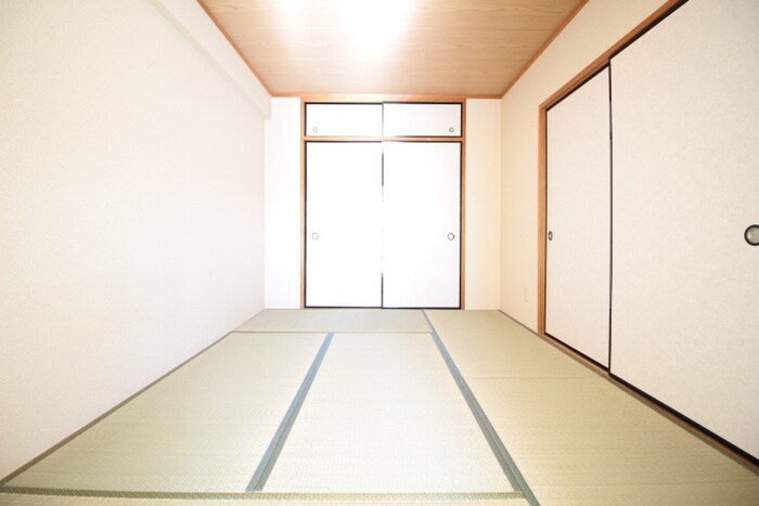 物件内観写真9　(居室)