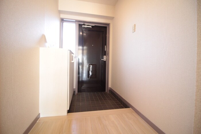 物件内観写真19　(玄関)