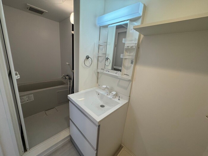 物件内観写真13　(洗面)