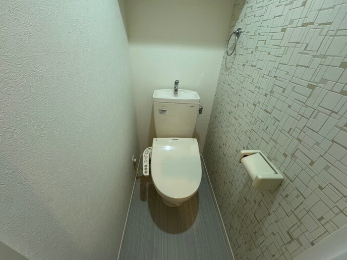 物件内観写真14　(トイレ)