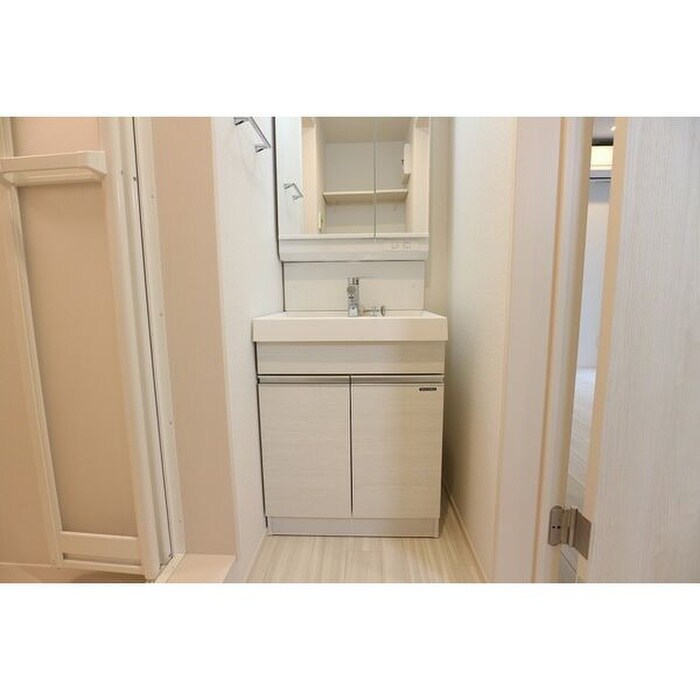 物件内観写真5　(洗面)