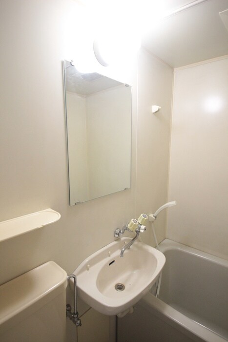 物件内観写真9　(洗面)