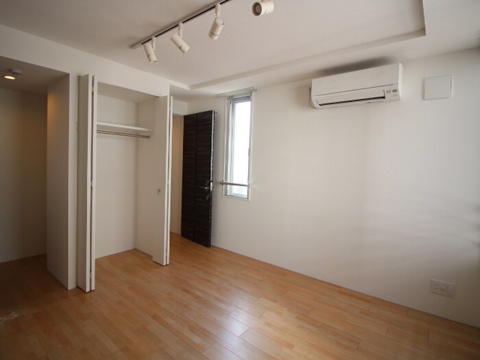 物件内観写真14　(居室)