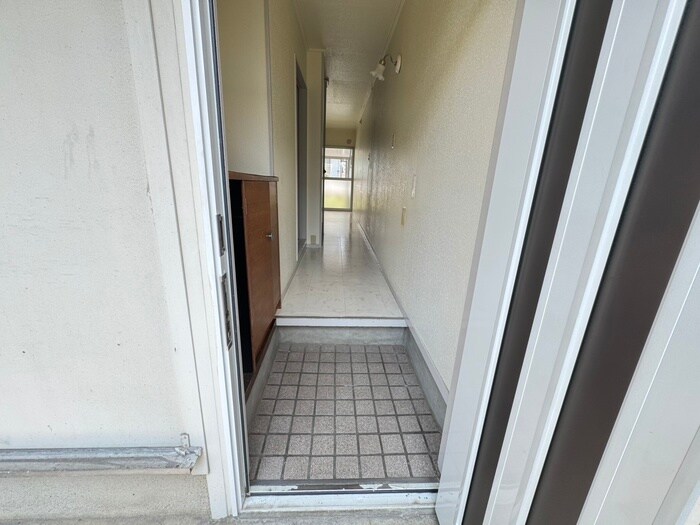 物件内観写真22　(玄関)