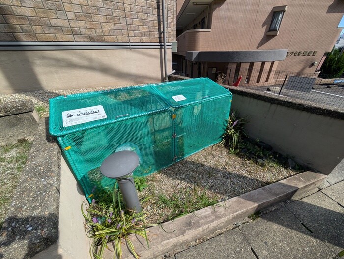 物件外観写真6　(建物設備)