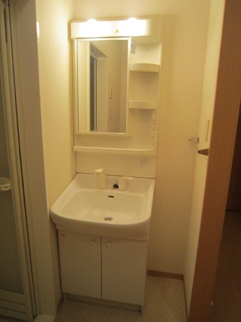 物件内観写真12　(洗面)