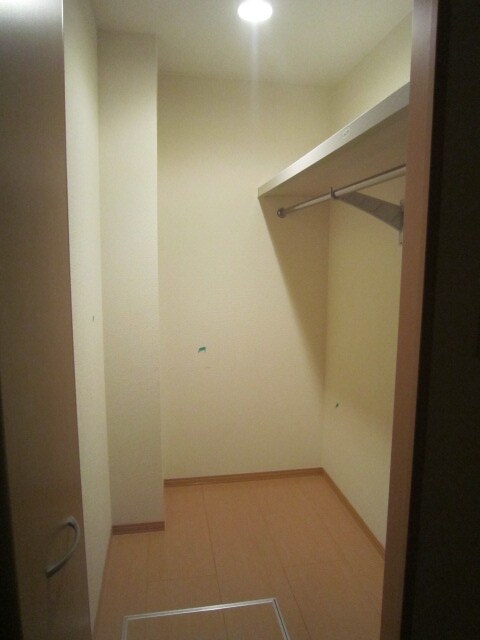 物件内観写真14　(収納)