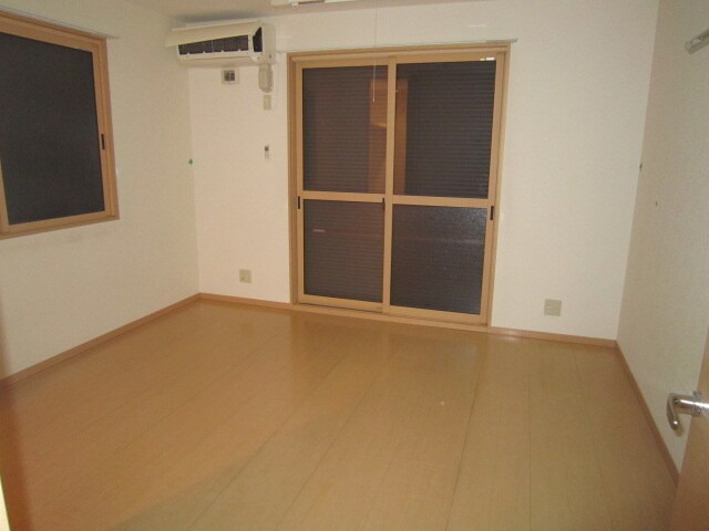 物件内観写真16　(居室)