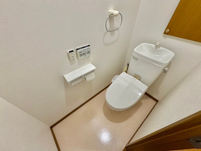 物件内観写真12　(トイレ)