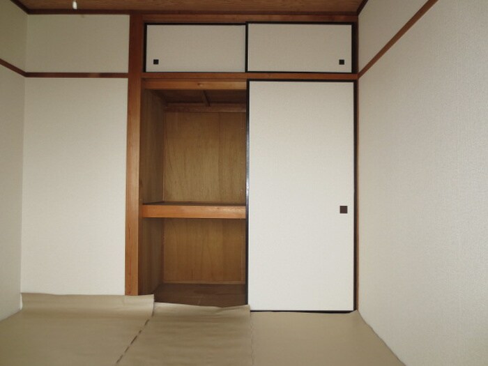 物件内観写真16　(収納)