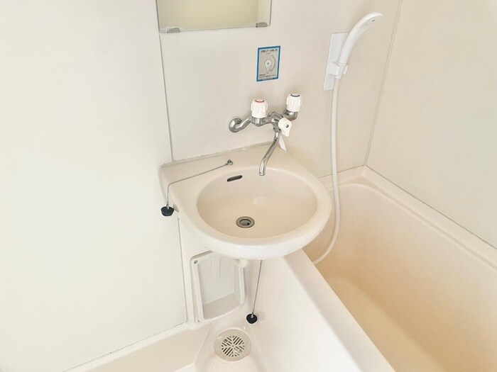 物件内観写真11　(洗面)