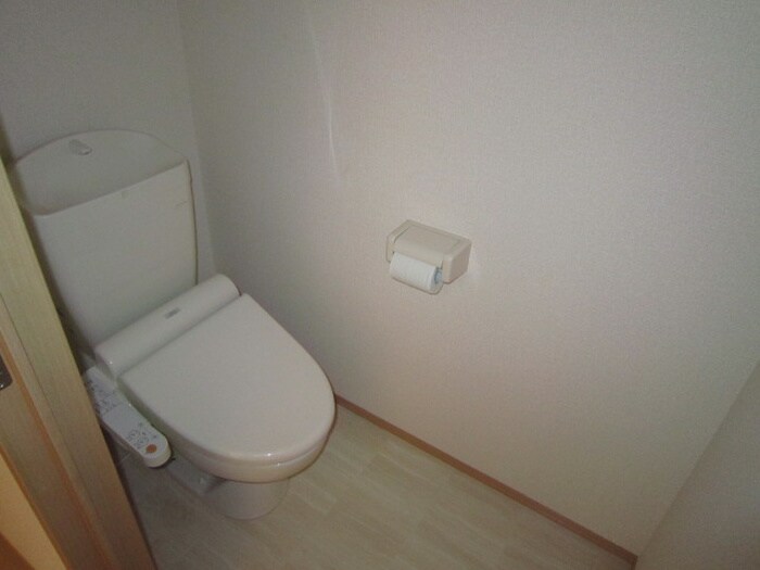 物件内観写真14　(トイレ)