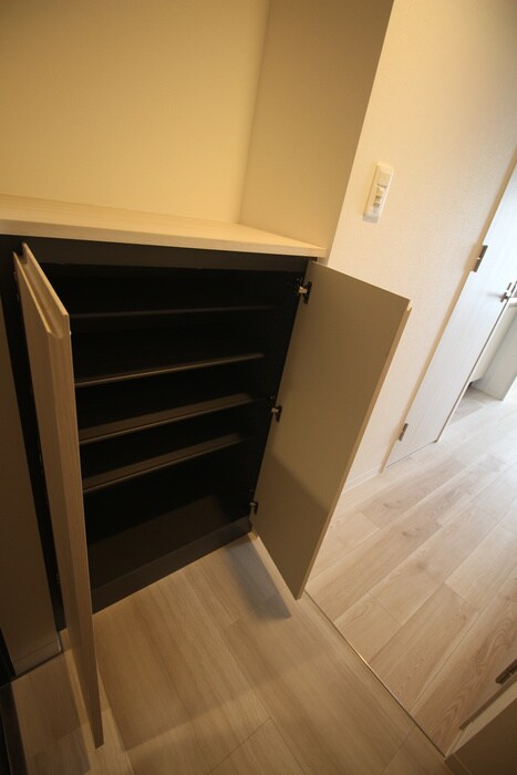 物件内観写真14　(靴箱)