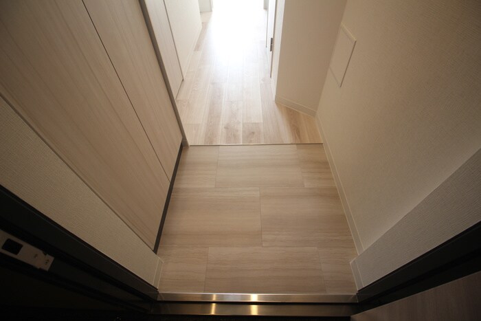 物件内観写真21　(玄関)